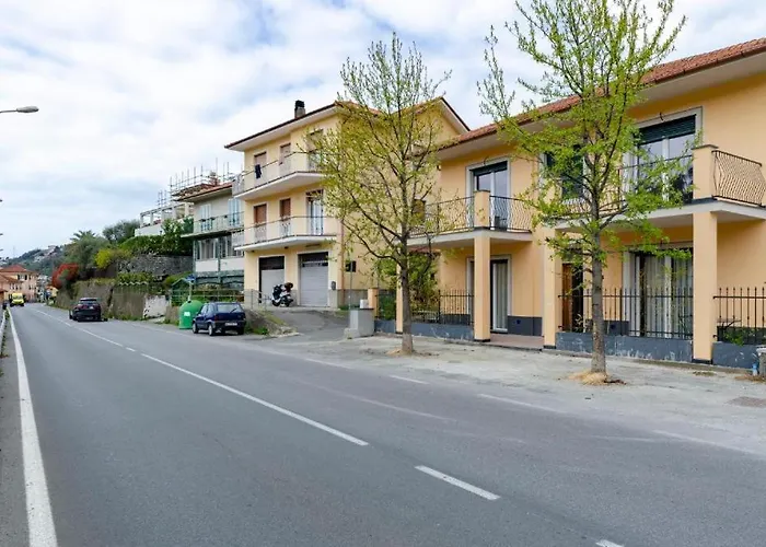 Casa Degli Artisti 2 * Casarza Ligure